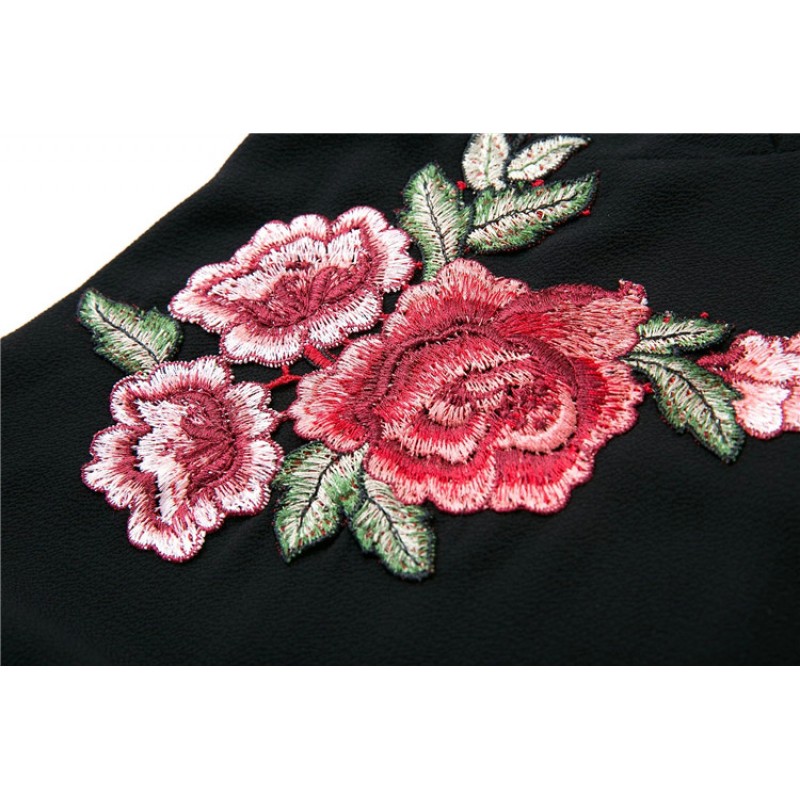 5404 Amazon hot selling V-neck back zipper snow yarn Jumpsuit shorts big red embroidery Jumpsuit